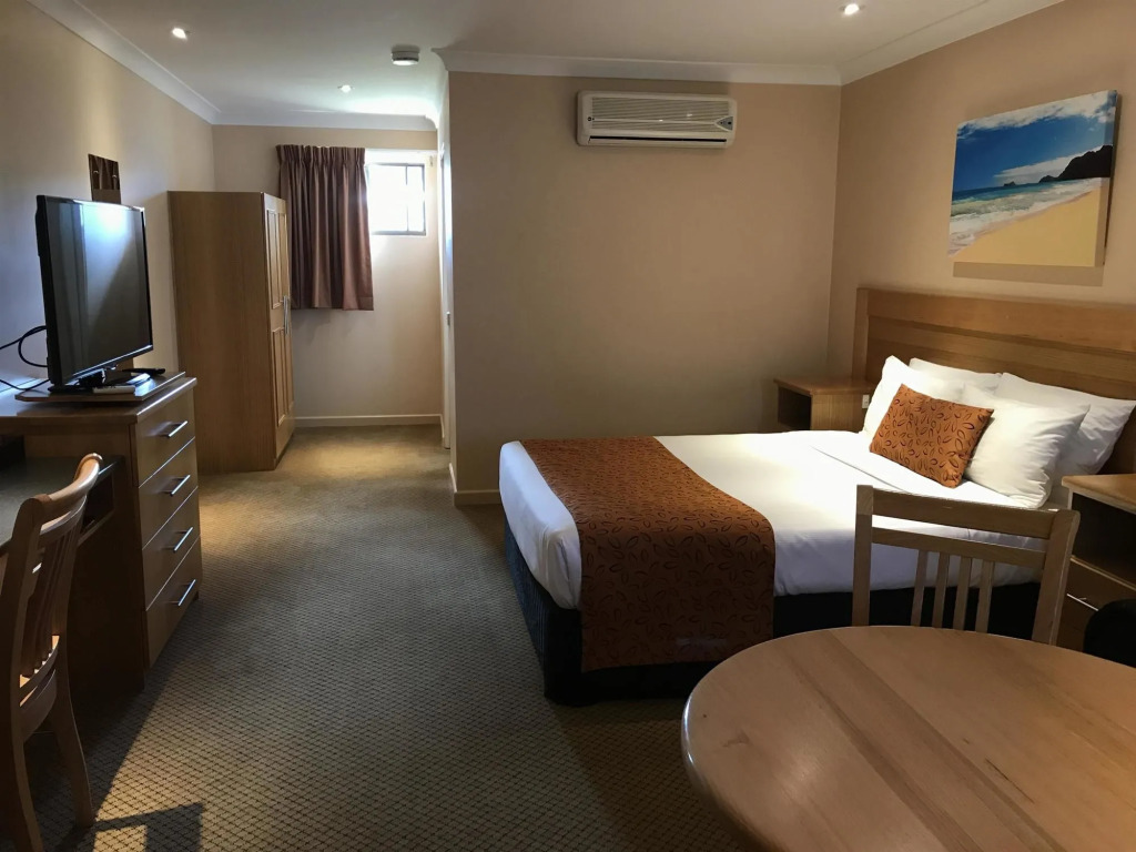 Sunseeker Motor Inn