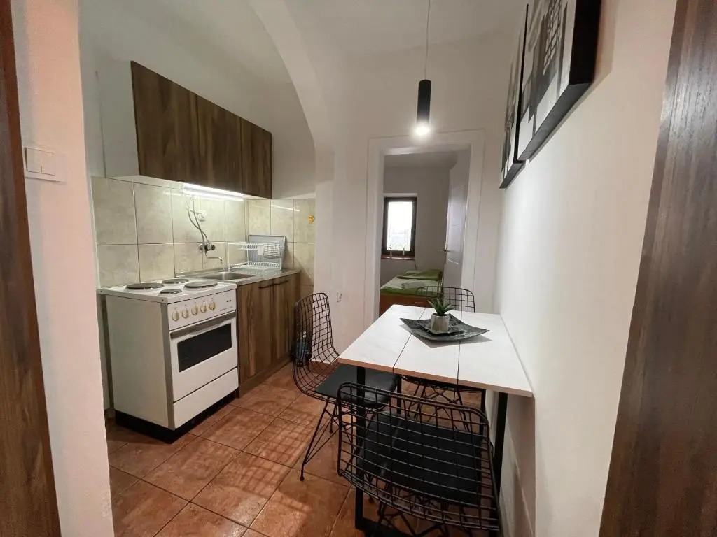 Savin Apartments