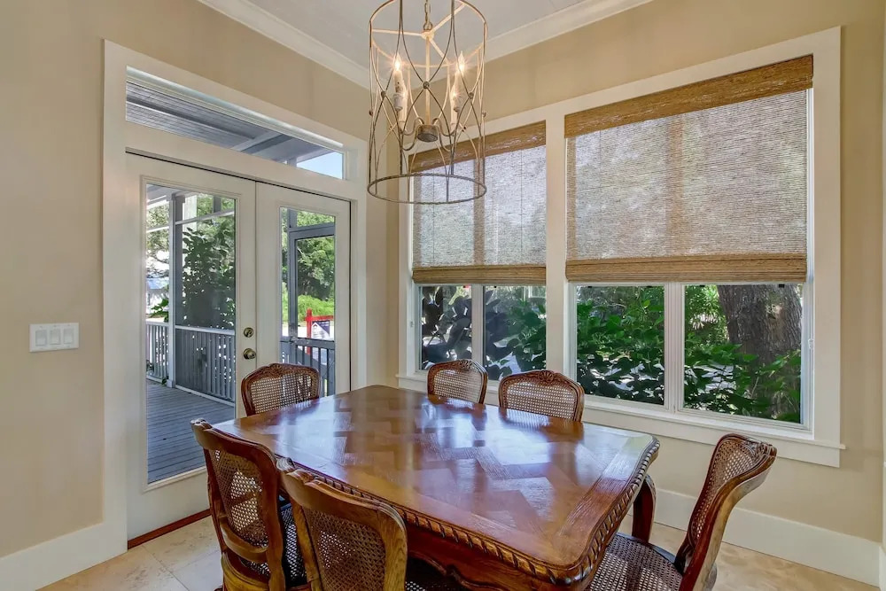 1016 San Fernando Street 3 Bedroom Home by Redawning