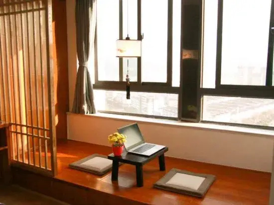 Yuejianglou Homestay (Zhangjiajie Dayong Ancient City Pedestrian Street Branch)