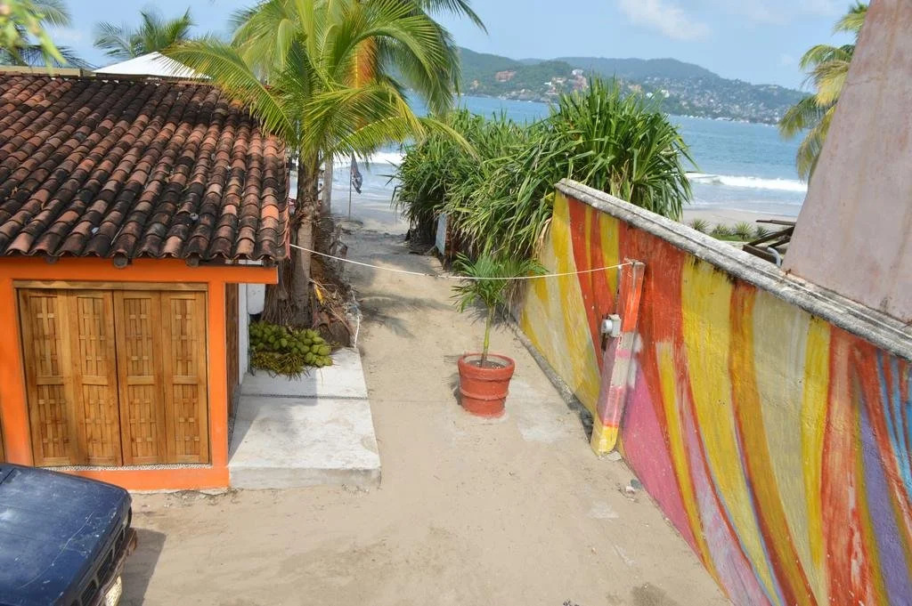 Suites Playa La Ropa Hotel El Pirata