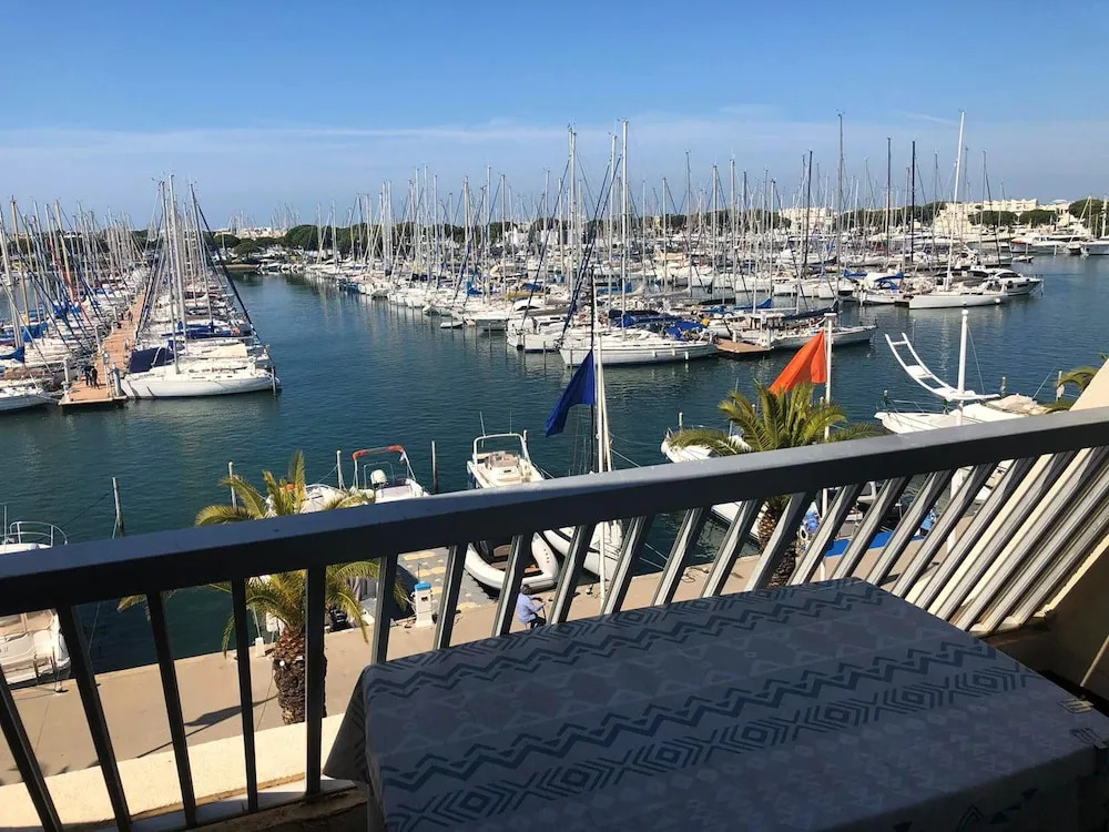 Studio in Le Grau-du-roi, With Wonderful sea View and Furnished Terrace