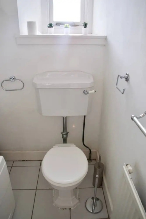 Quiet 2 Bedroom Apartment close to the City Centre