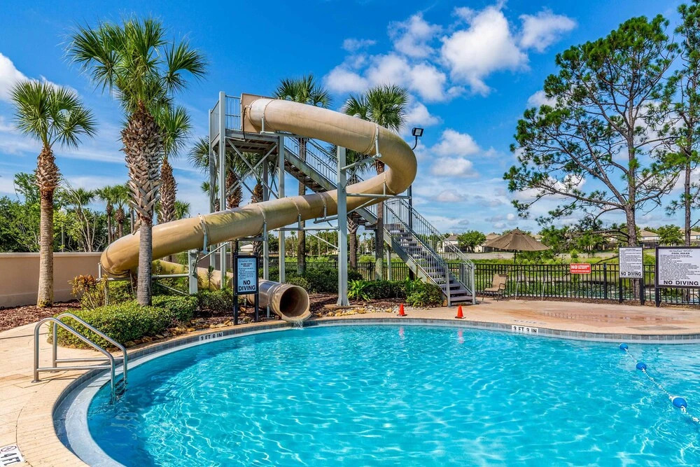 4 Mi to Disney: Family-friendly Resort Getaway!