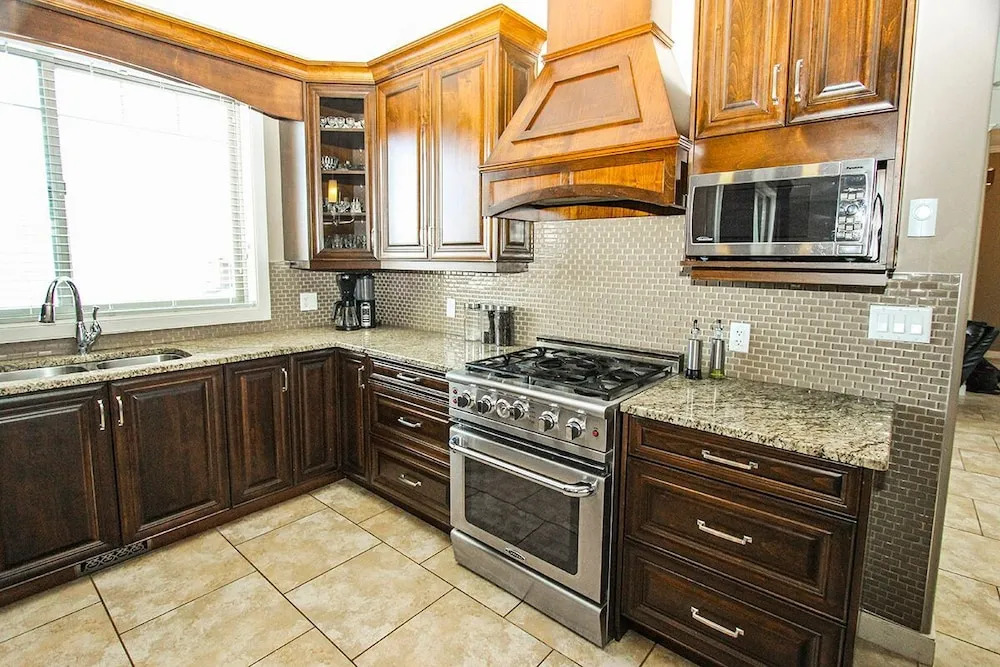 Luxury Lakefront Rooms