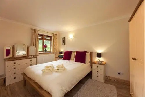 Clan Cottages Luxury Thatched Retreat near Oban