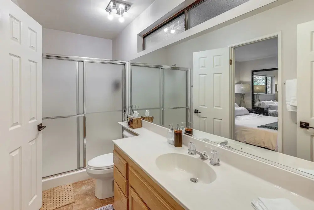 2 Decks! Pet-friendly Lake Arrowhead Cabin