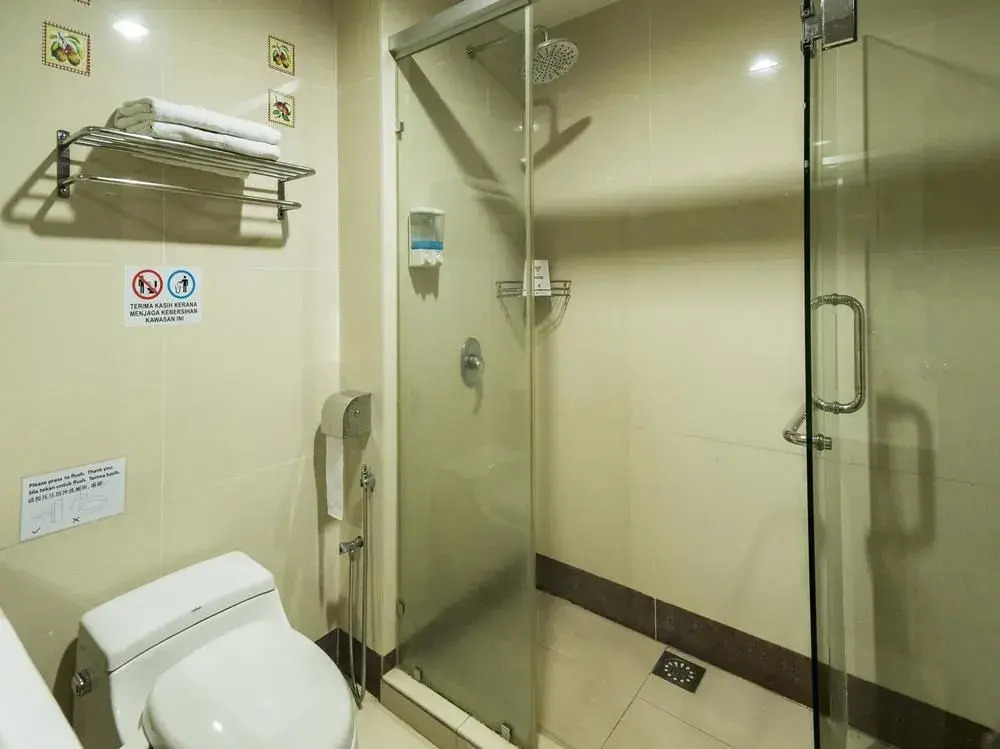 OYO 244 Family Hotel