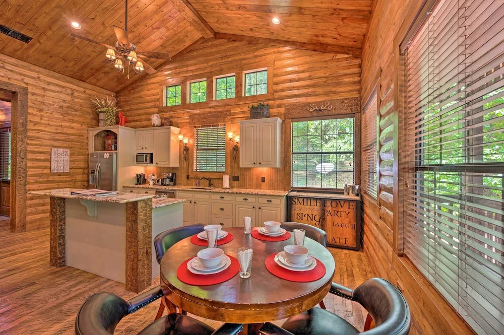 Catcha Fallin Star - 2 Bedroom Suites & Fire Pit