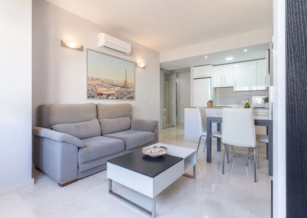 Apartamentos Castillo by Sur Suites