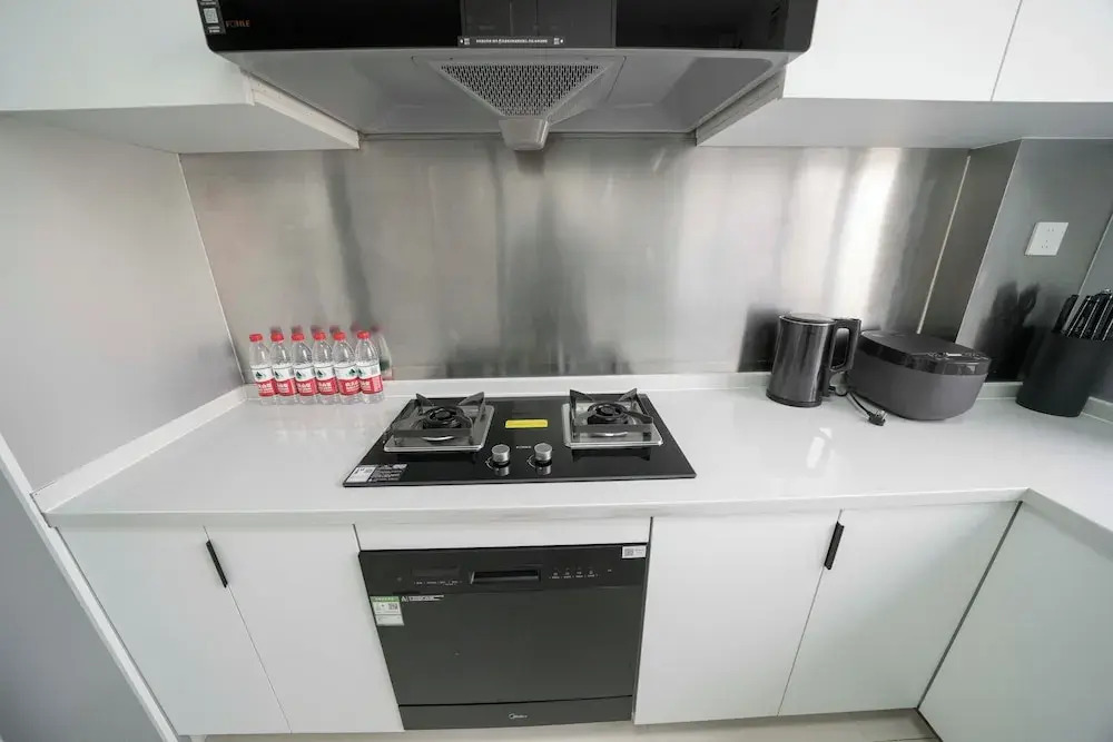 Tyms 3BR 2BA Apt near Xujiahui Metro