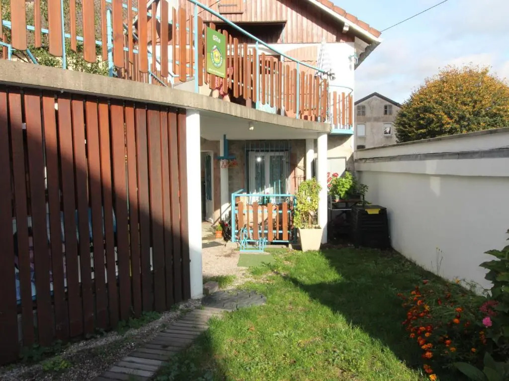 Appartement cosy au cœur de Vagney, proche commerces et sentiers, terrasse et cheminée, à 15km Gérardmer - FR-1-589-304