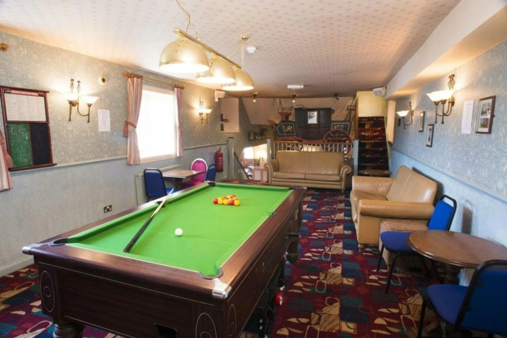 The Highwayman Inn