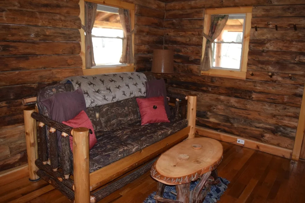 Diamond Lake Cabins