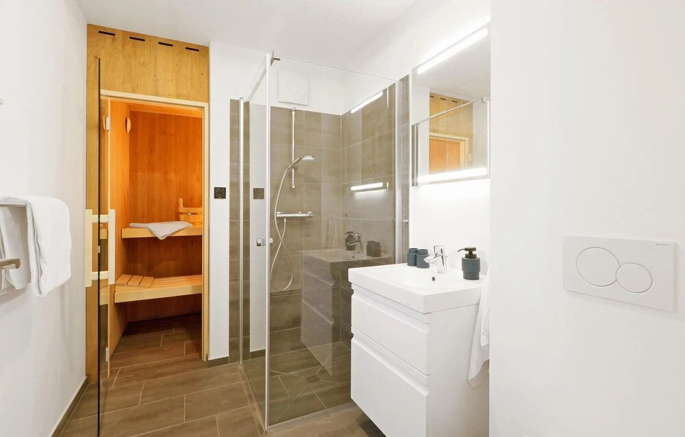 Awesome home in Lembruch/Dümmer See w/ Sauna and 2 Bedrooms