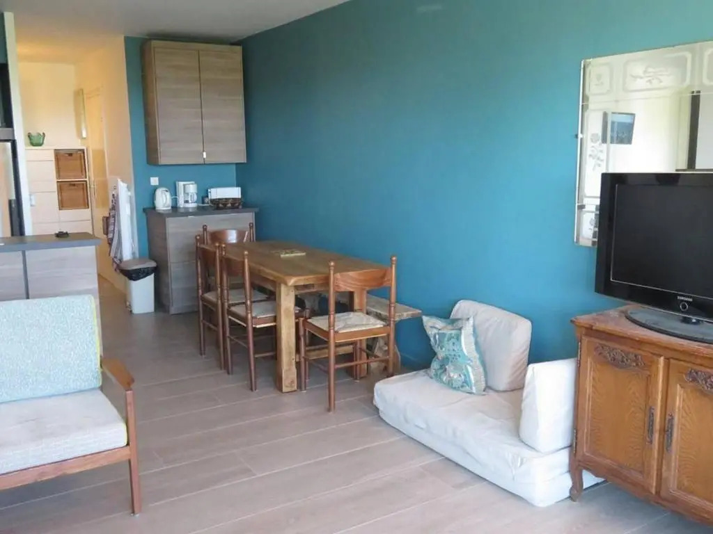 Appartement Bormes-les-Mimosas, 4 pièces, 6 personnes - FR-1-610-31