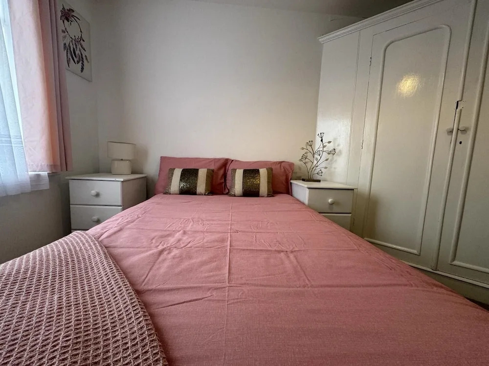 Cosy 3-bed Apartment in Hythe High Street
