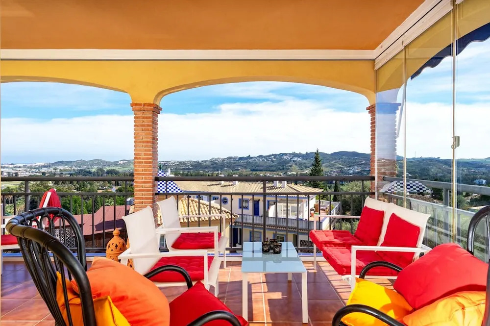 Wonderful Apartment in Mijas Golf Ref 104