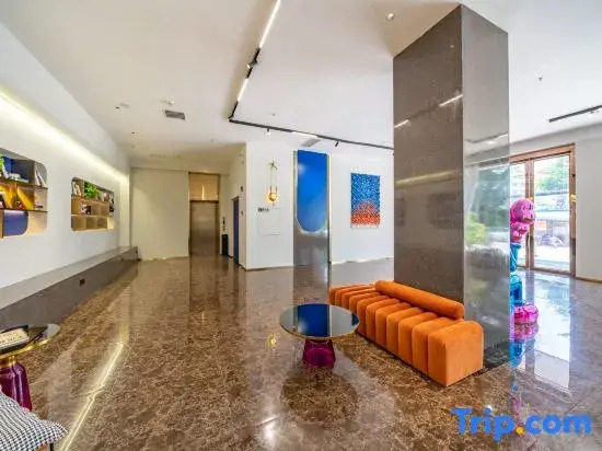 Xi Fali Hotel (Nanning East Railway Station Jinqiao Bus Station)