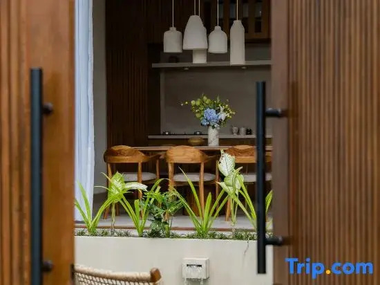 Ubud Luxury 2BR Villa with Private Pool & Rice Field View