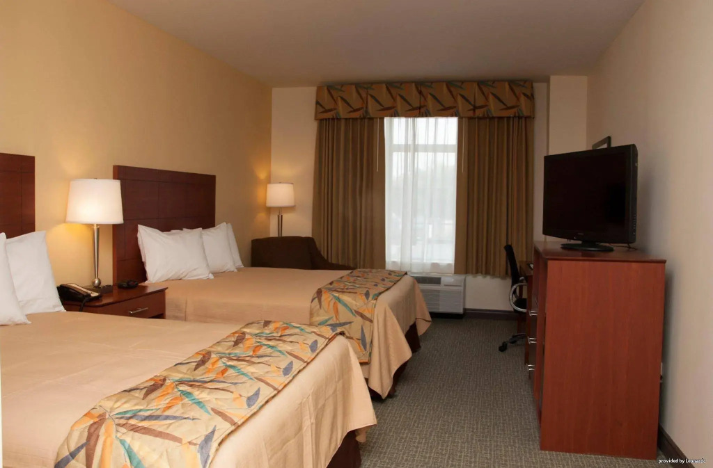Best Western Pioneer Plaza