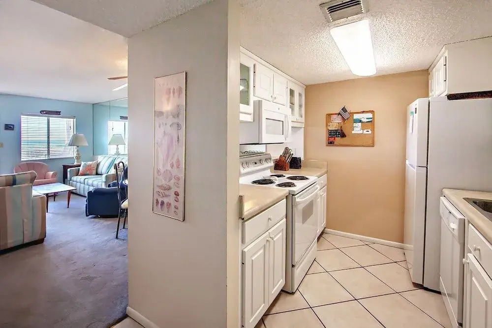 Gulf Shore Condo #217 - 1 Br condo by RedAwning