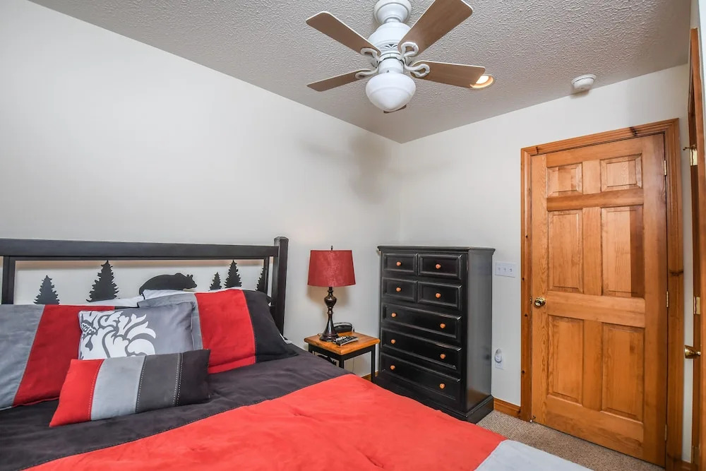 Cedar Creek 4 Bedroom Townhome #14