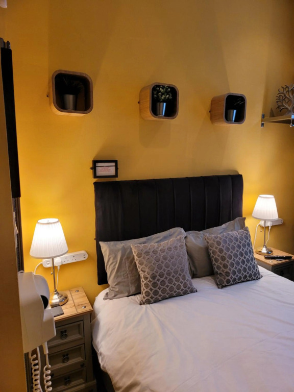 The Residence - NO 8