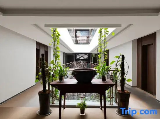 Yunlu garden hotel（Duyun sanxian museum branch）