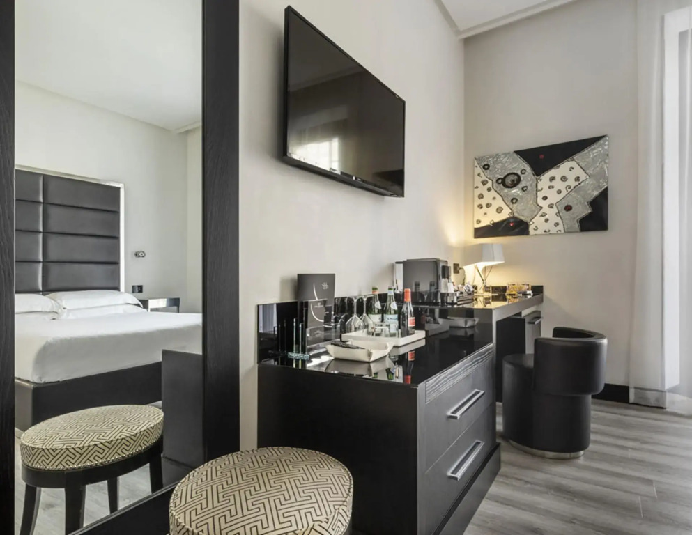 LHP Napoli Palace & SPA