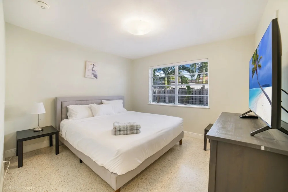 Unique Luxurious House Bright and Airy 4 BDR