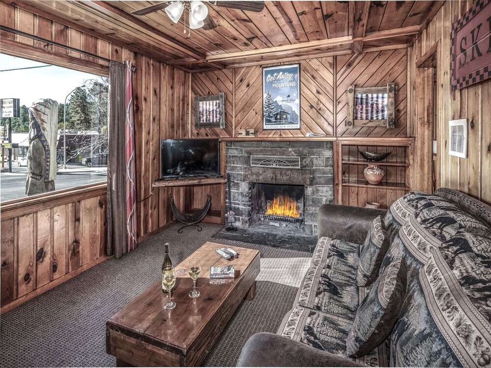 Mechem Dr Apache Village & Cabins by VTrips