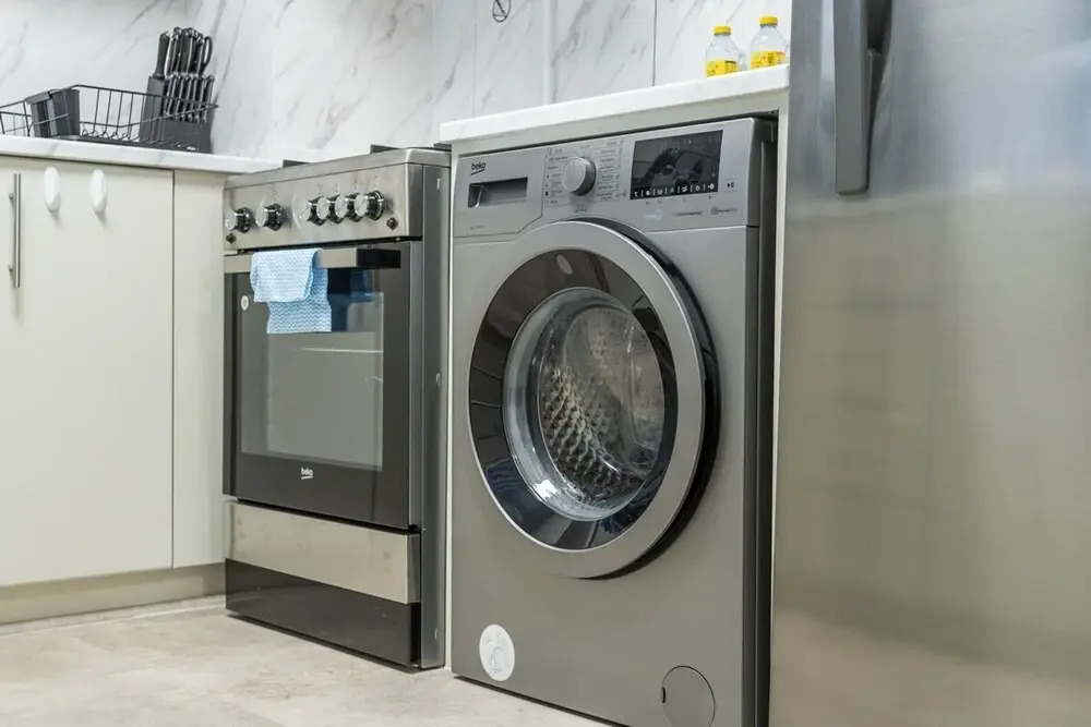 Your Dream Stay in JVC - Stylish Studio for 4