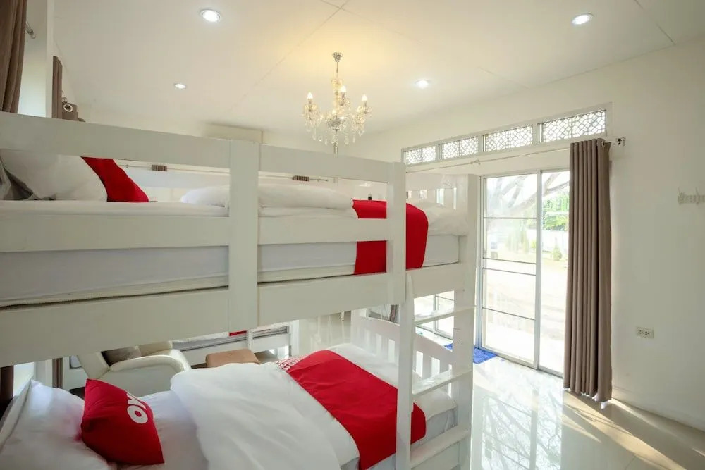 OYO 556 Chaisathan Cottage