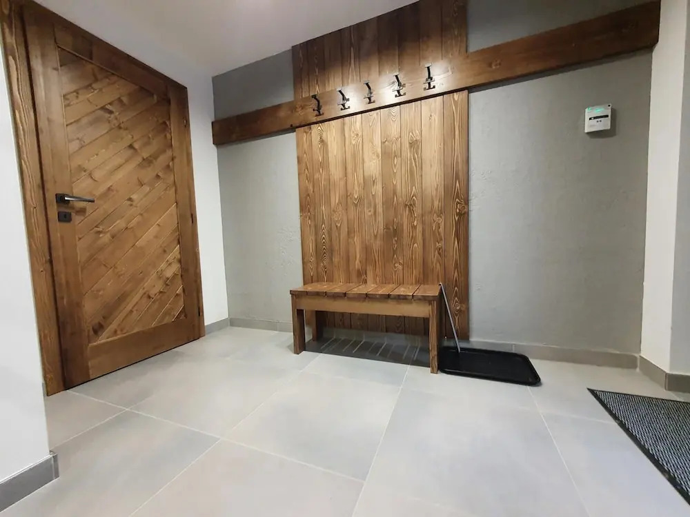 Mountain Chalet Lbh027