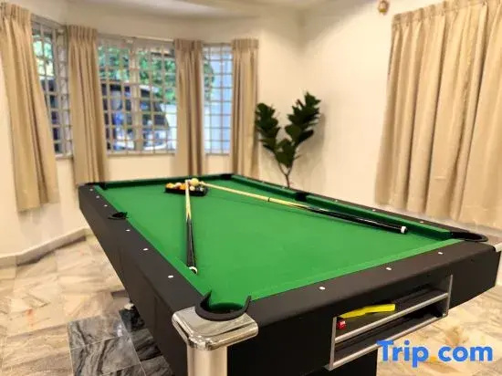 Seremban Spacious Family Stay-BBQ-Billiard-Karaoke- 4R3B
