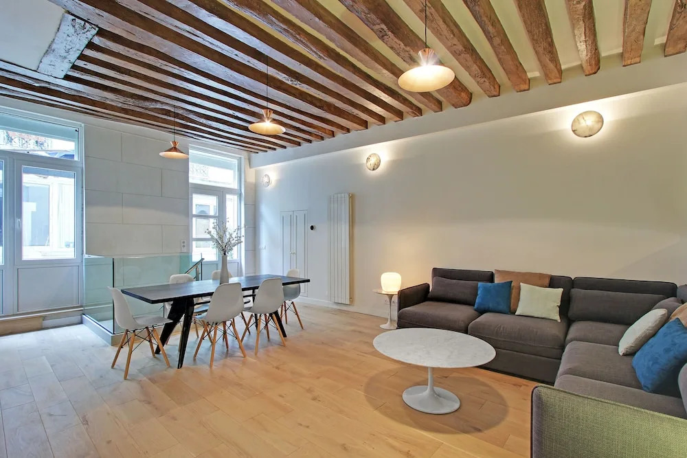 Pick a Flat's Apartment in le Marais - rue Vieille du Temple
