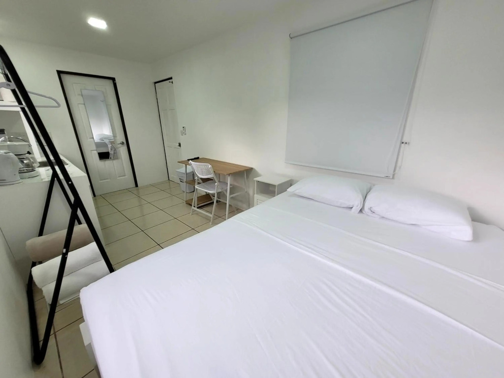 La Fonda Apartments