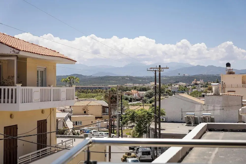 Luxury Sea View Apartment in Kolimvari