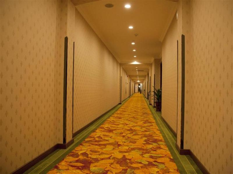 Greentree Inn Shanghai Minhang Development Zone Subway Station Business Hotel