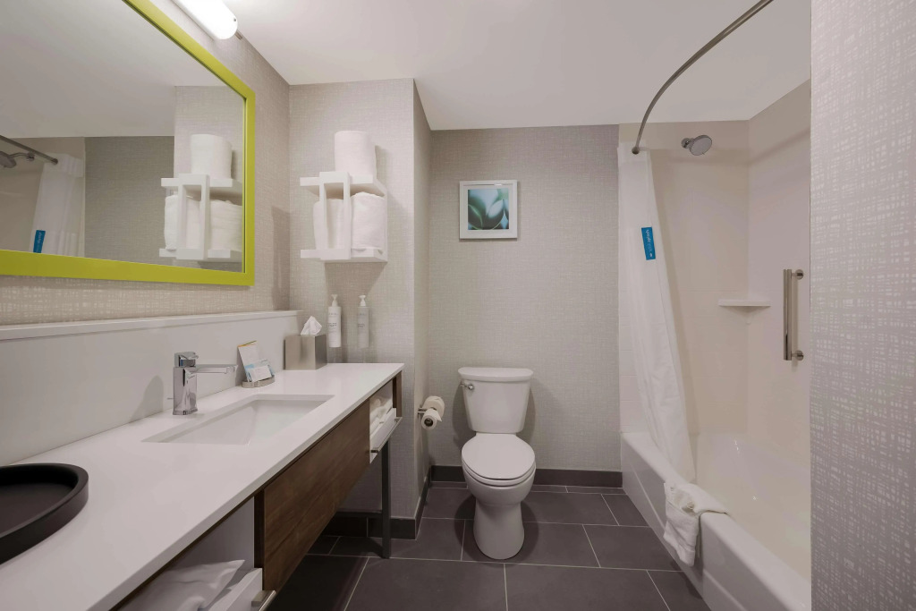 A Victory Hotel & Suites