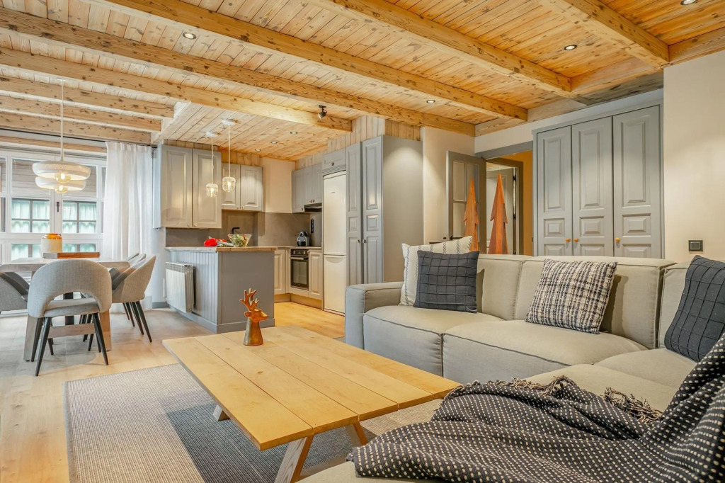 Luderna - Apartamento Val de Ruda B65 Liat