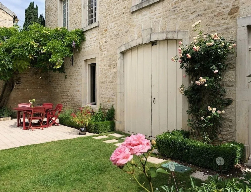 LE JARDIN Charme au cœur de Meursault