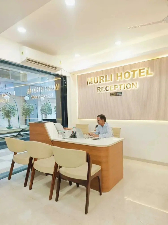 Murli Hotel Luxury Rooms