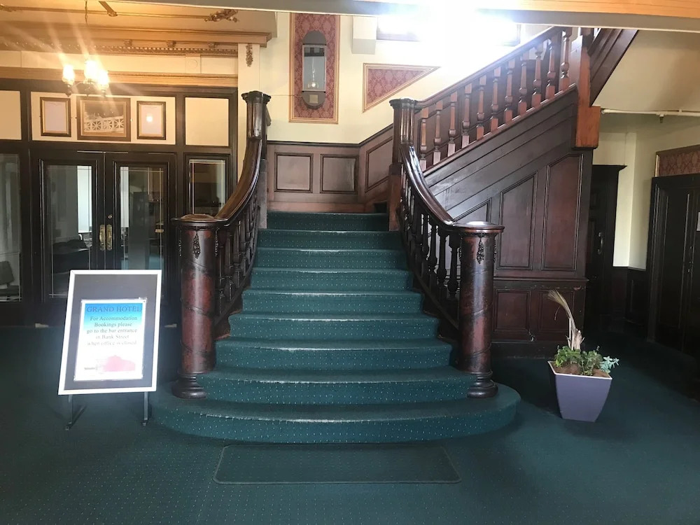 Grand Hotel - Whangarei