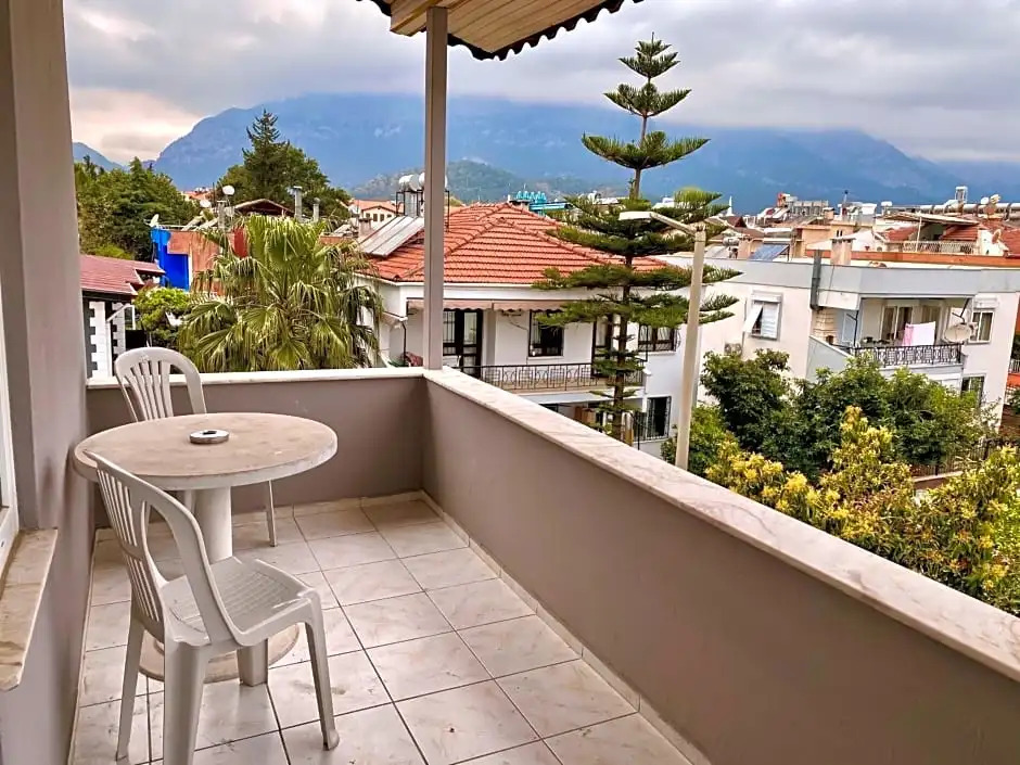 Amanda Hotel
