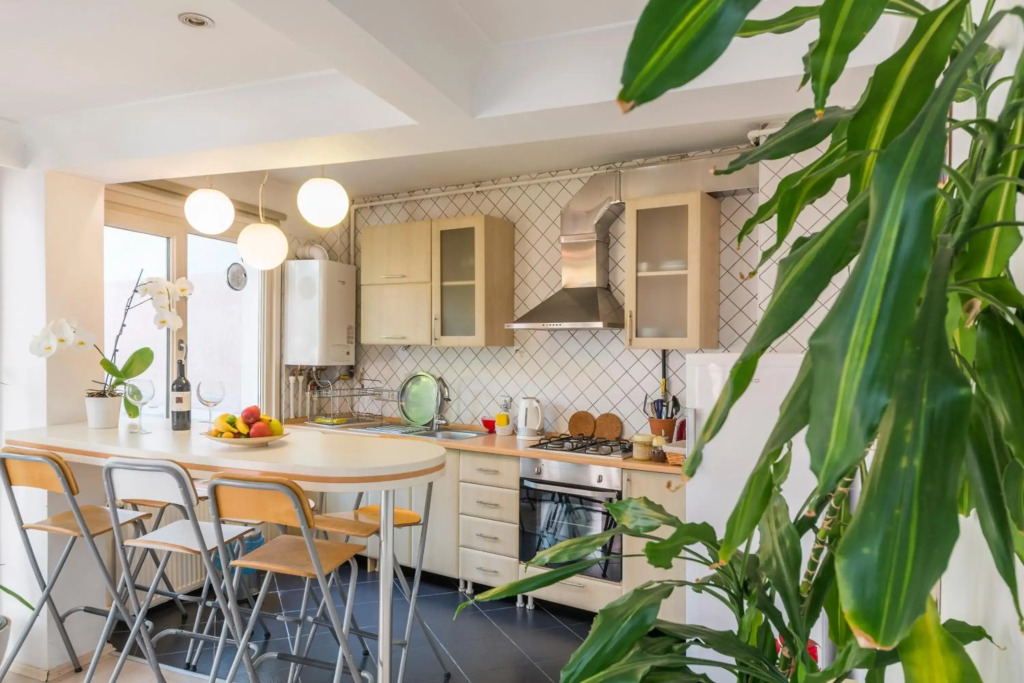 Istanbul Amedros Home
