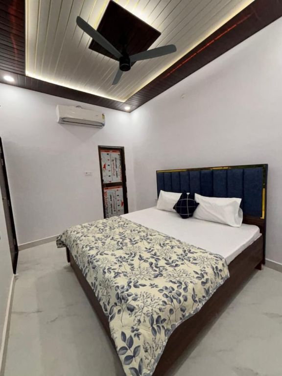 Suryavanshi Guest House