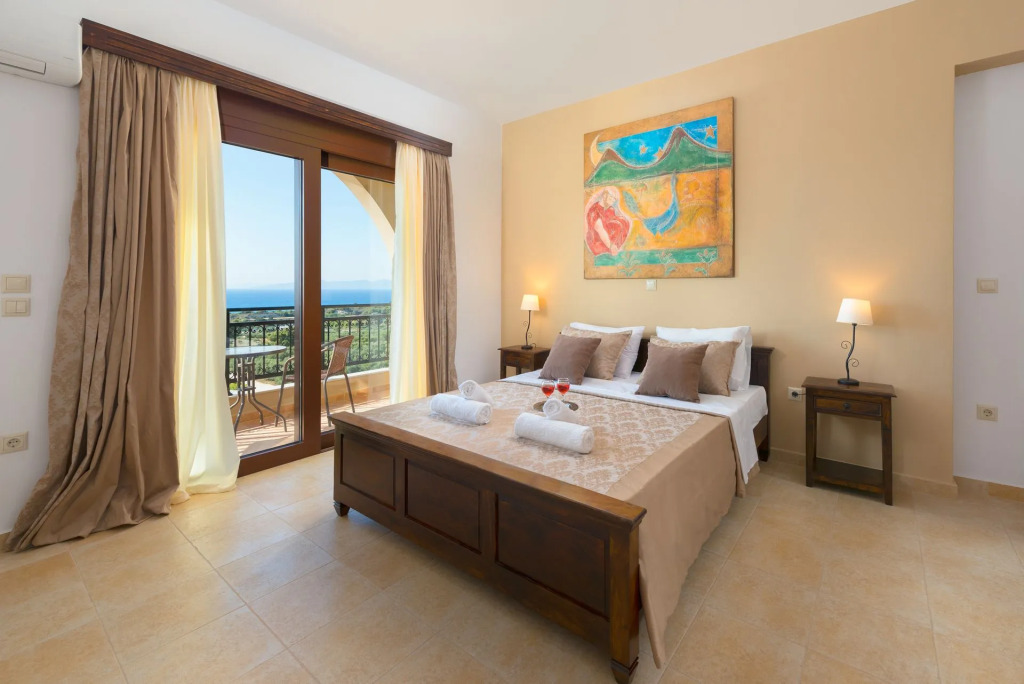 Butterfly Villa with stunning Sea and Valley Views
