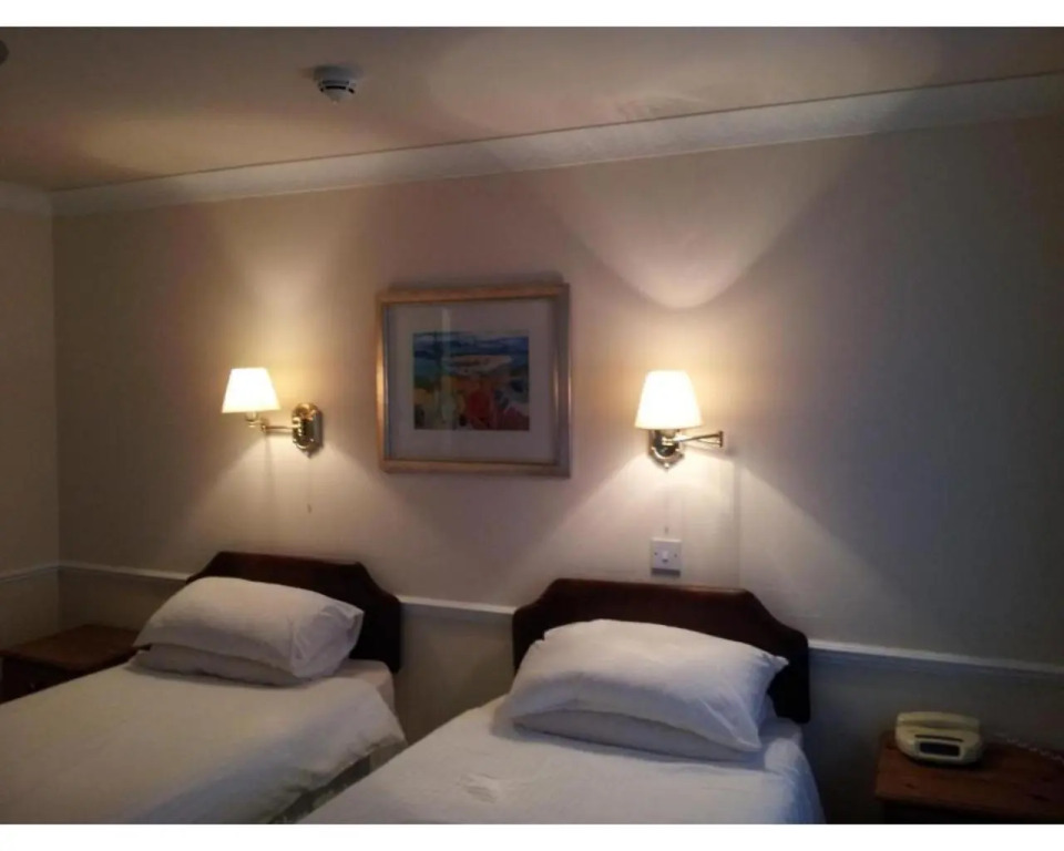 Sea Side Hotel